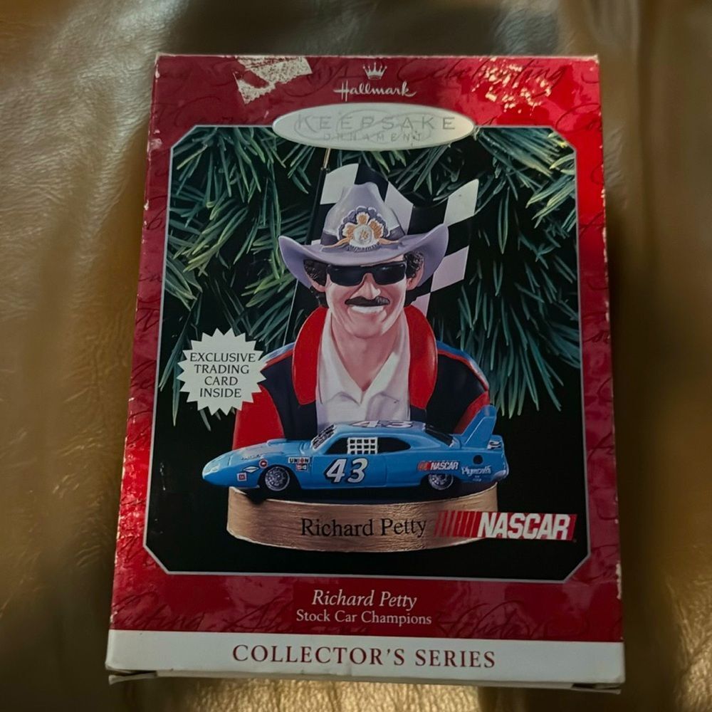 Hallmark Ornament 1998 Richard Petty Stock Car Nascar #2 in Series